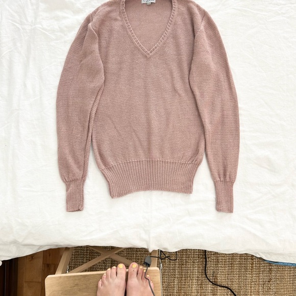 Canadian Classic Qiviuk V-Neck Sweater - Picture 7 of 11